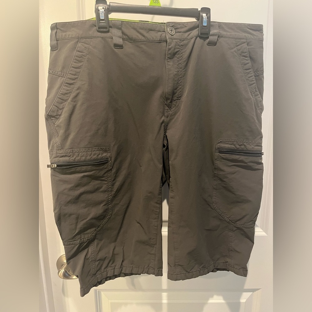 REI Men's Co - Op Sahara Dark Grey Lightweight Cargo Shorts Size 38 - Picture 2 of 12